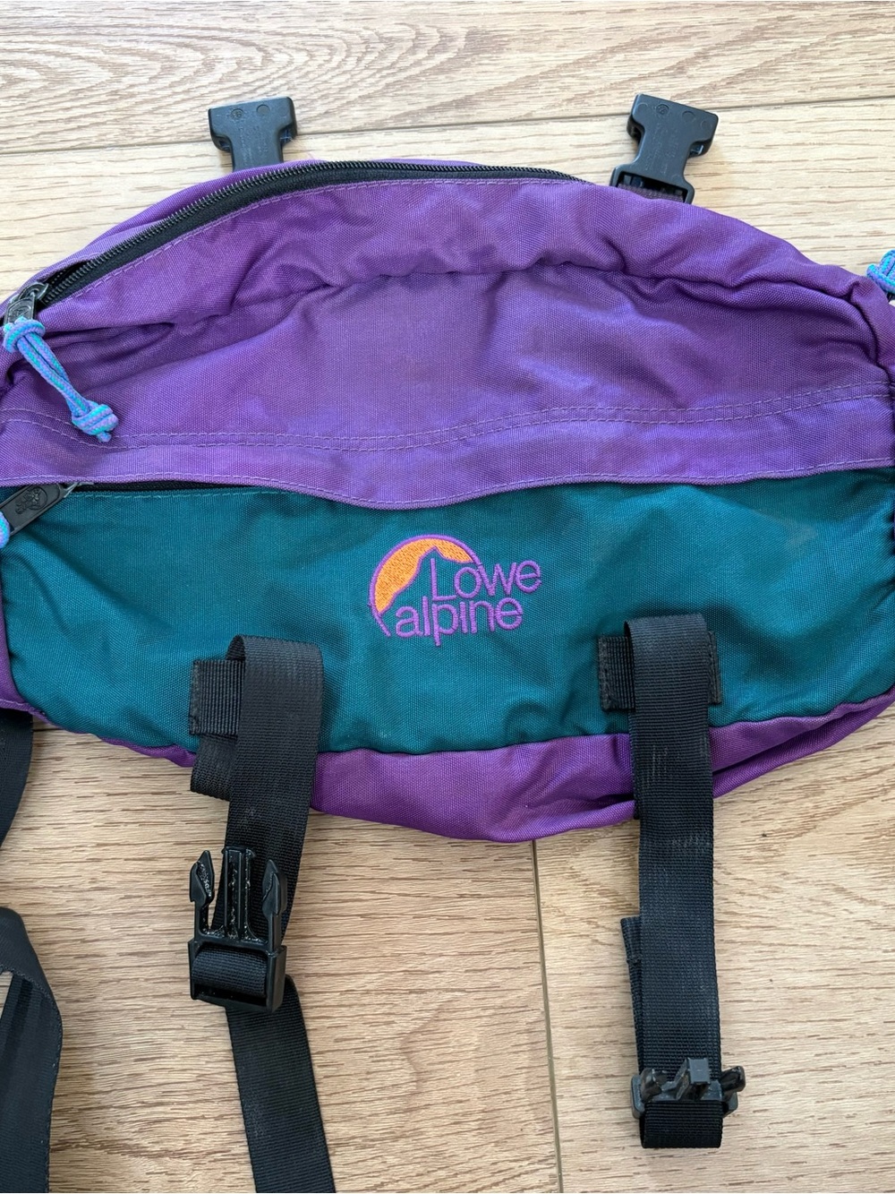 1990s Lowe Alpine Hiking Waist Pack Fanny Bag Purple Buckles Gorpcore